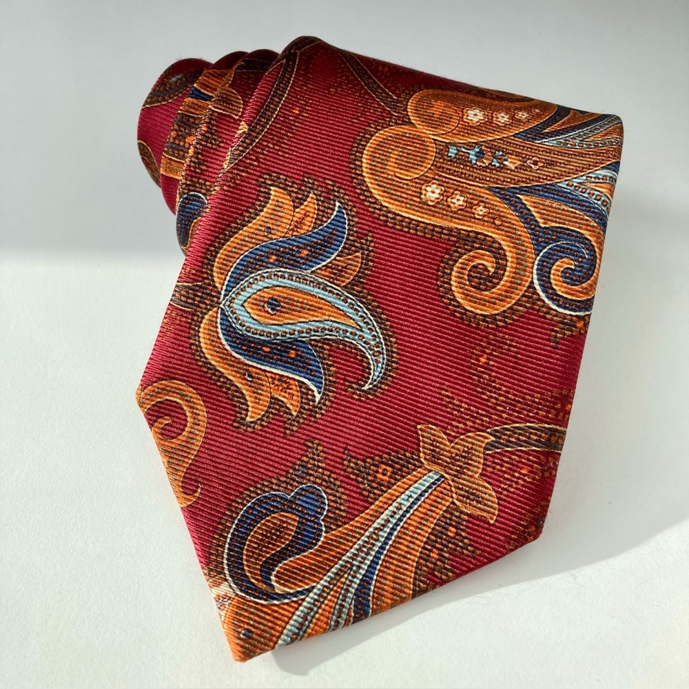 Hart Schaffner Marx Red and Orange  Paisley Silk Tie 58” USA Made
